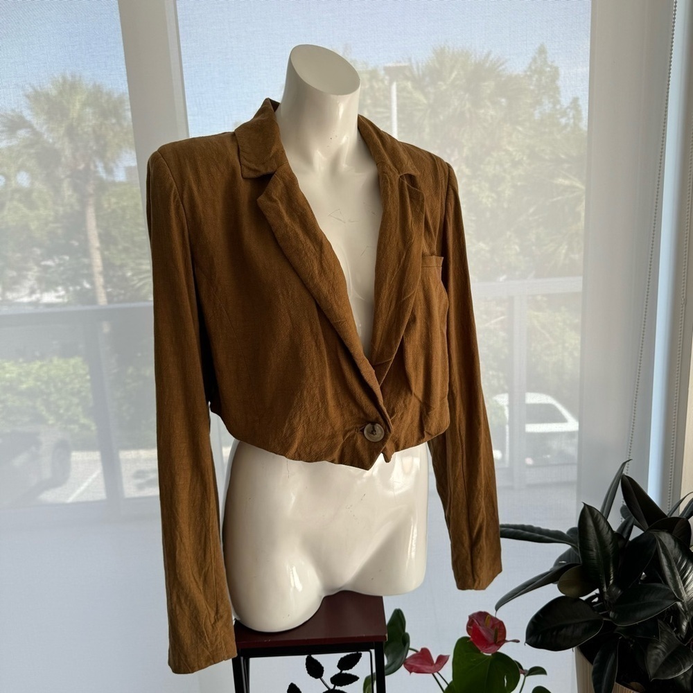 Free People Coco Cropped Blazer one button closure , size M - Picture 2 of 16